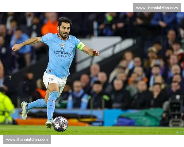 曼城外租四小将：尼潘、埃切维里领衔卫星队练级